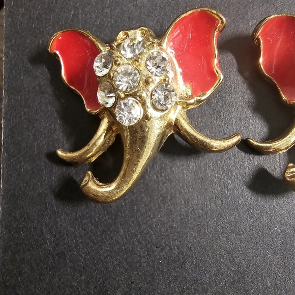 Carol for Eva Graham Vintage Red Rhinestone Elephant Gold Tone Pierced Earrings - Picture 2 of 3